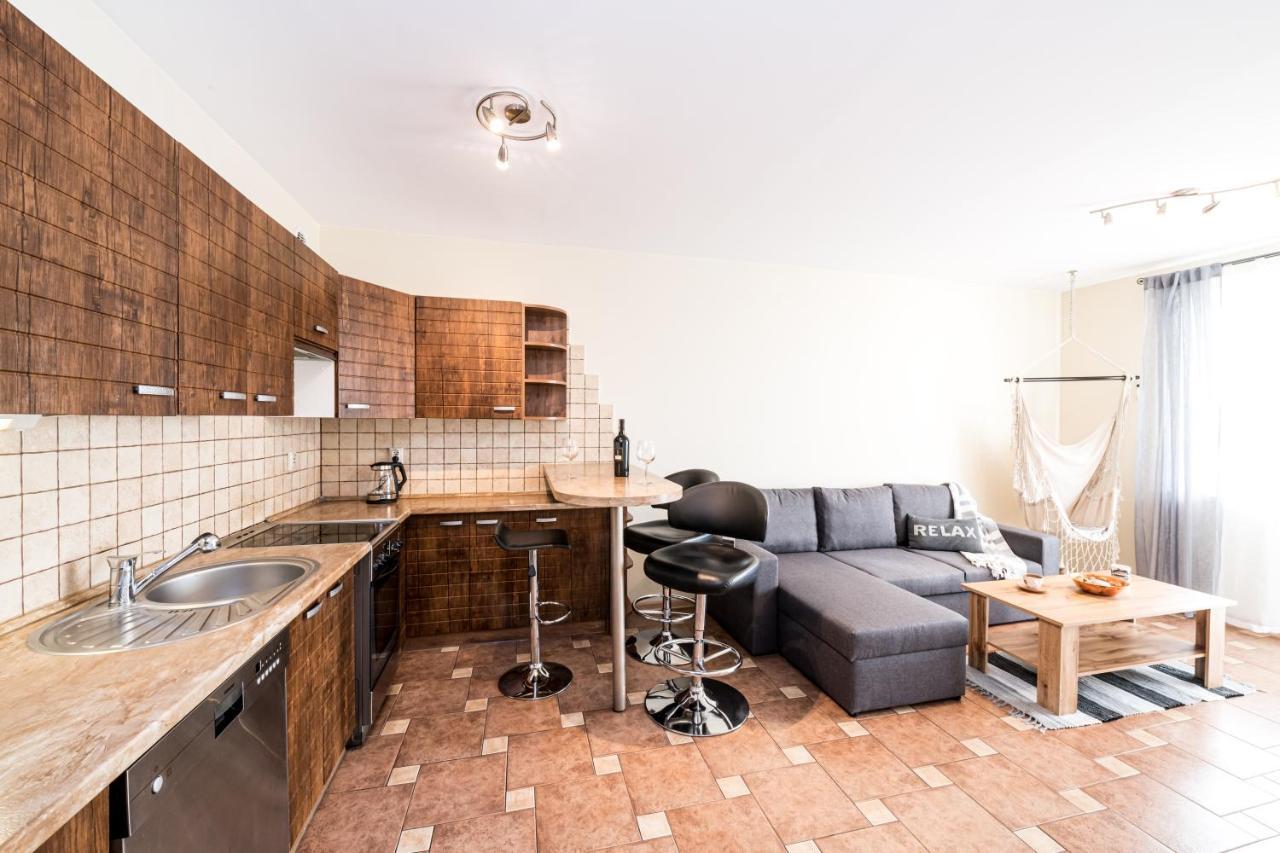 Apartament Lenka Karkonosze Lägenhet Jelenia Góra Exteriör bild