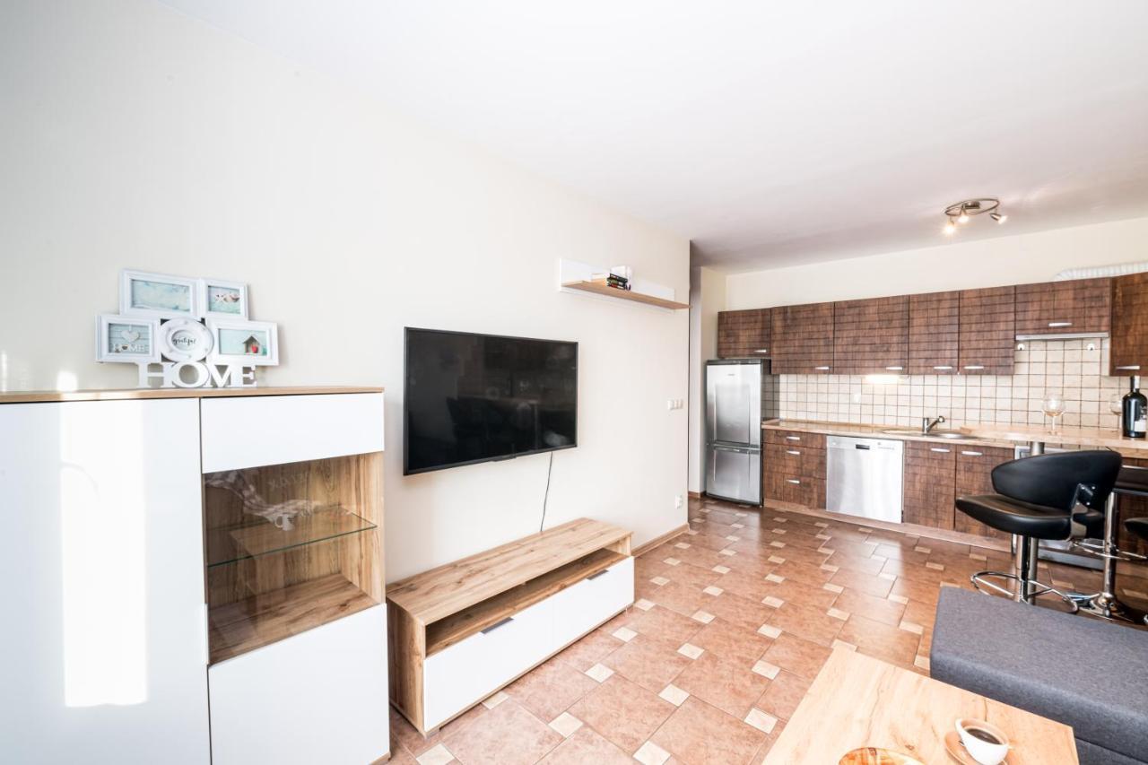 Apartament Lenka Karkonosze Lägenhet Jelenia Góra Exteriör bild